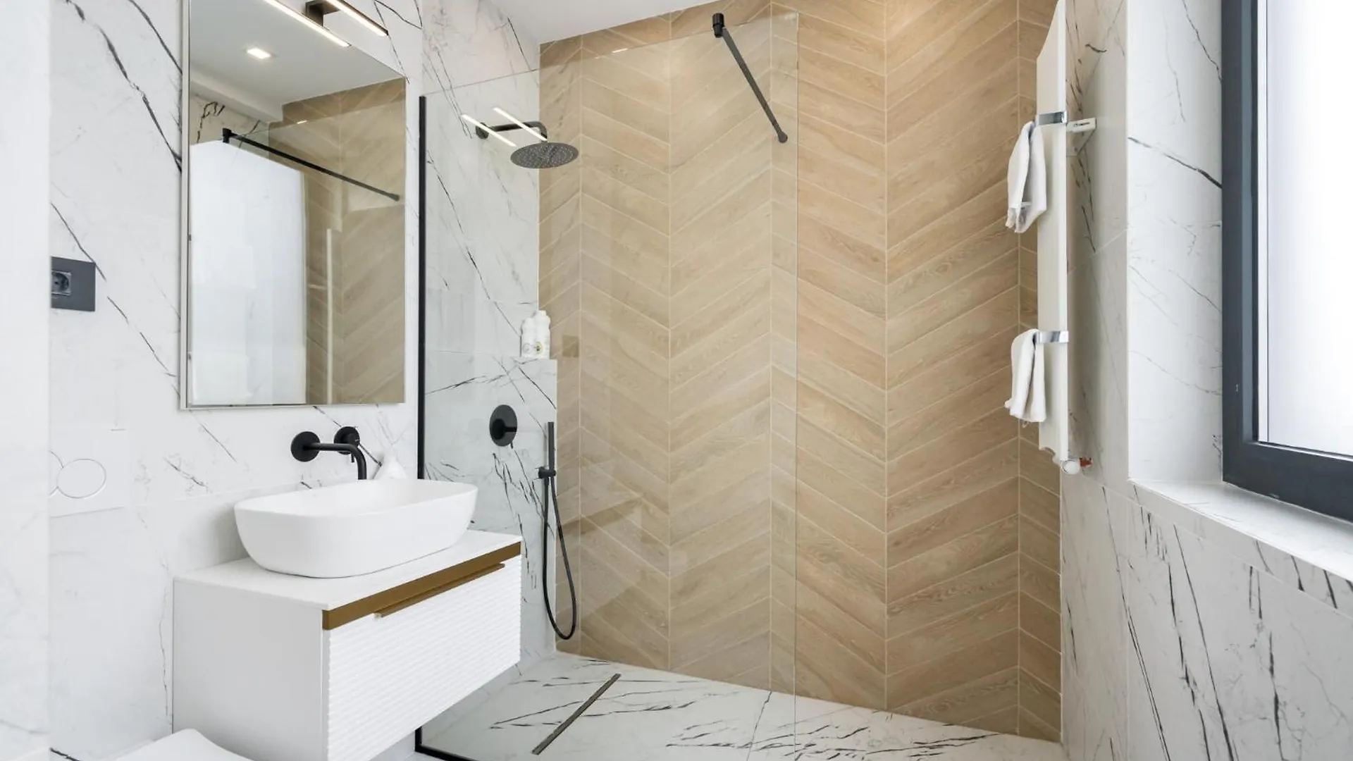 Eden - Elegant Retreat In Rosetti Luxury Apartment Bucharest