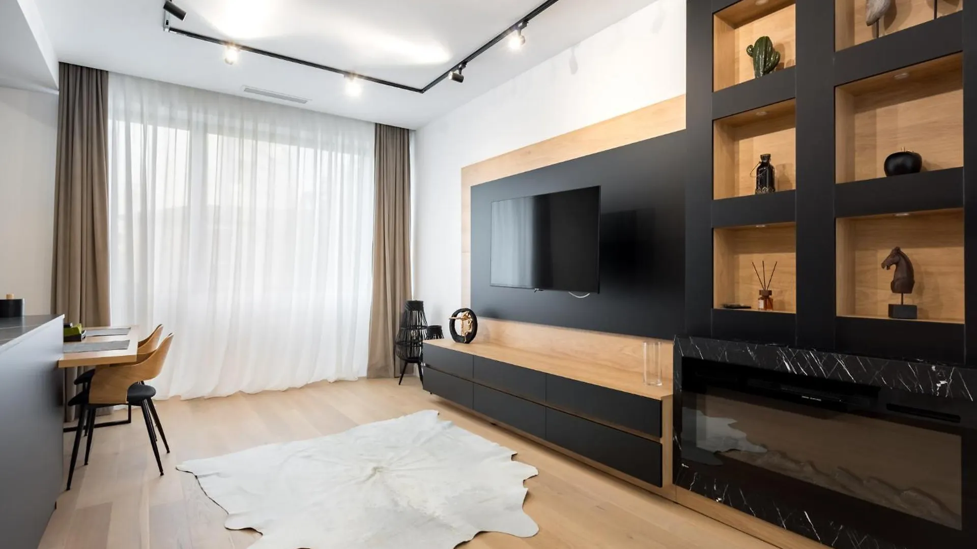 Eden - Elegant Retreat In Rosetti Luxury Apartment Bucharest 0*,